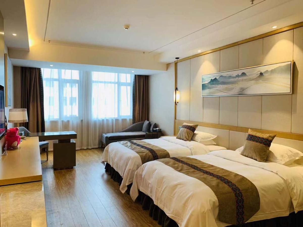 Ramada Plaza By Wyndham Enshi Hotel Luaran gambar