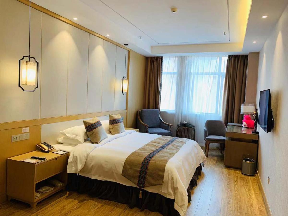 Ramada Plaza By Wyndham Enshi Hotel Luaran gambar