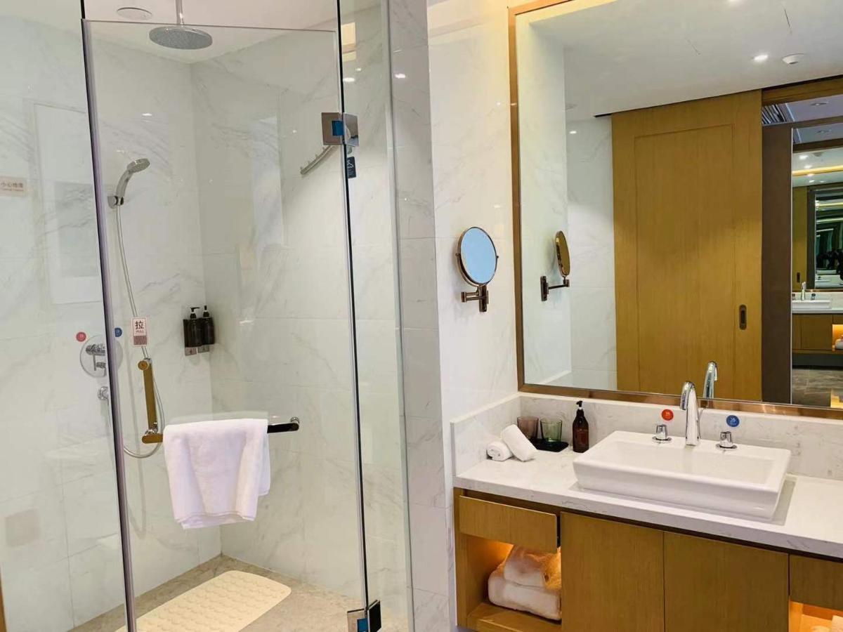 Ramada Plaza By Wyndham Enshi Hotel Luaran gambar